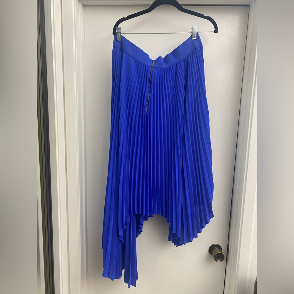 Alice + Olivia asymmetrical pleated skirt